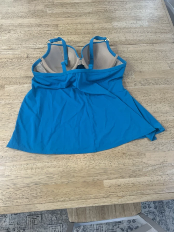 Top Tankini Lane Bryant Azul Teal 42C Nuevo Con Etiquetas Sujetador con Aros Acolchado  Foto 3 de 4