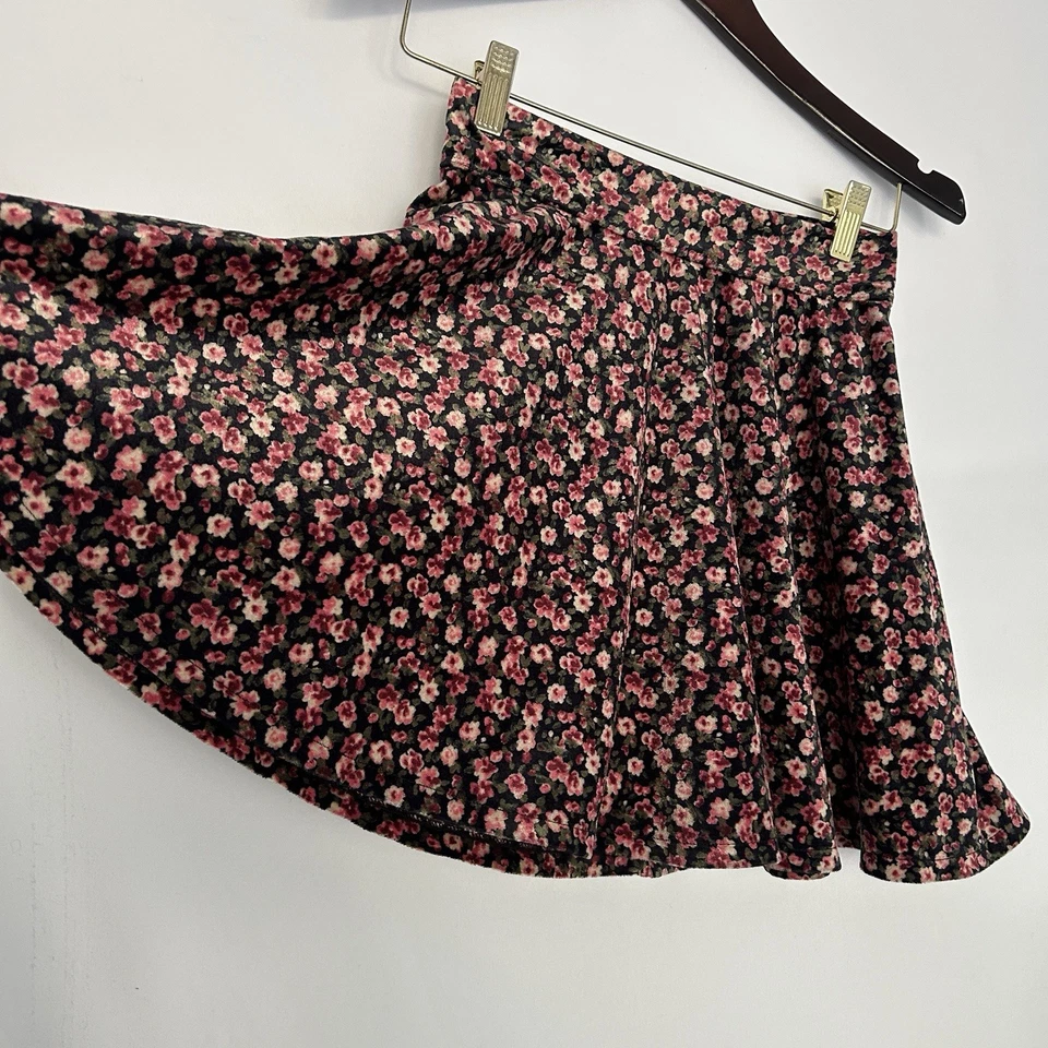 Minifalda Hollister Y2K Pequeña Preppy Twee Academia Terciopelo Ditzy Floral Elastizada Foto 3 de 4