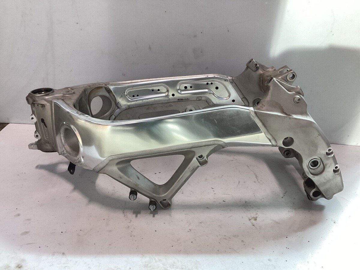 2013 10-14 Aprilia RSV4 R FACTORY MAIN FRAME STRAIGHT CHASSIS