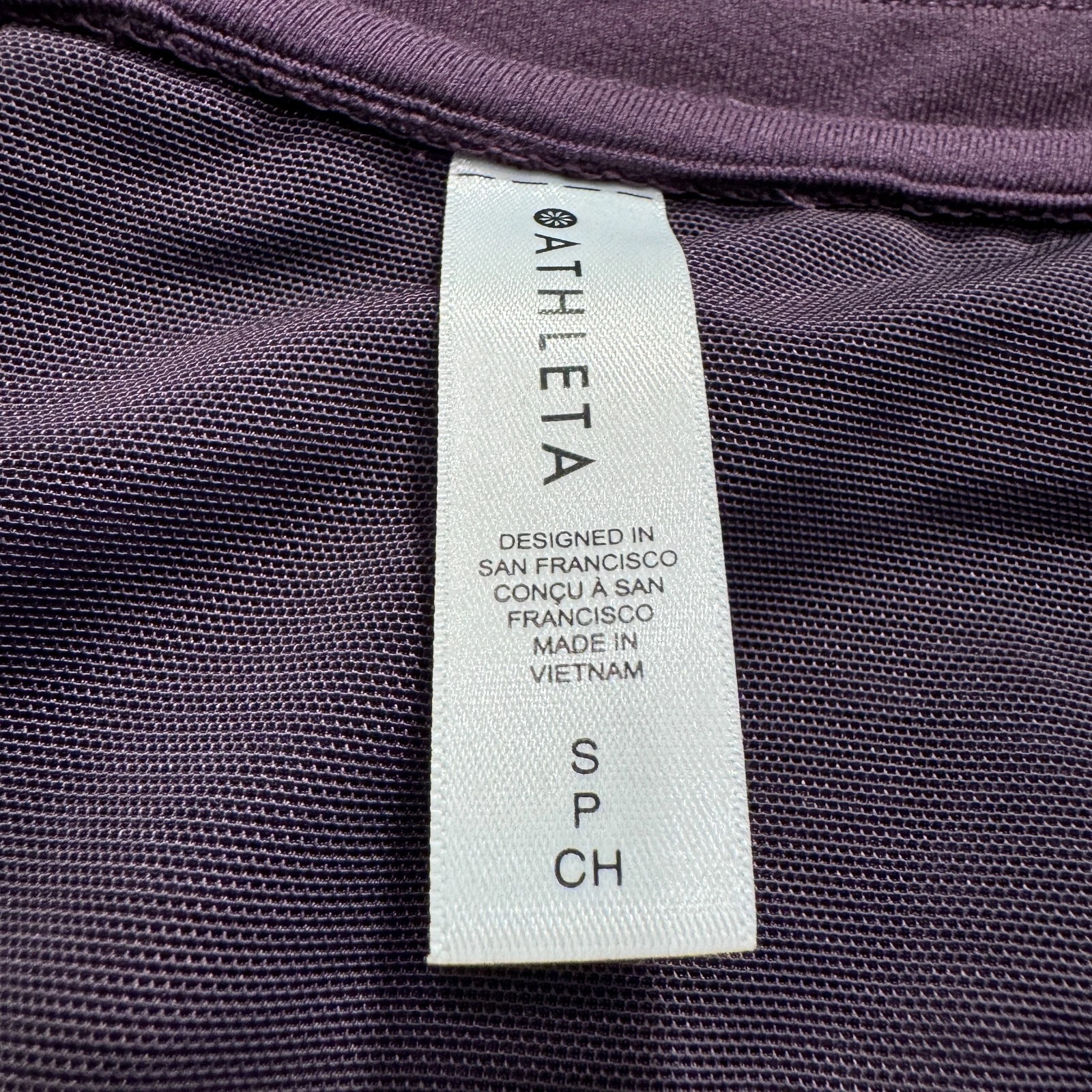 athleta long sleeve athletic crop gym casual shirt