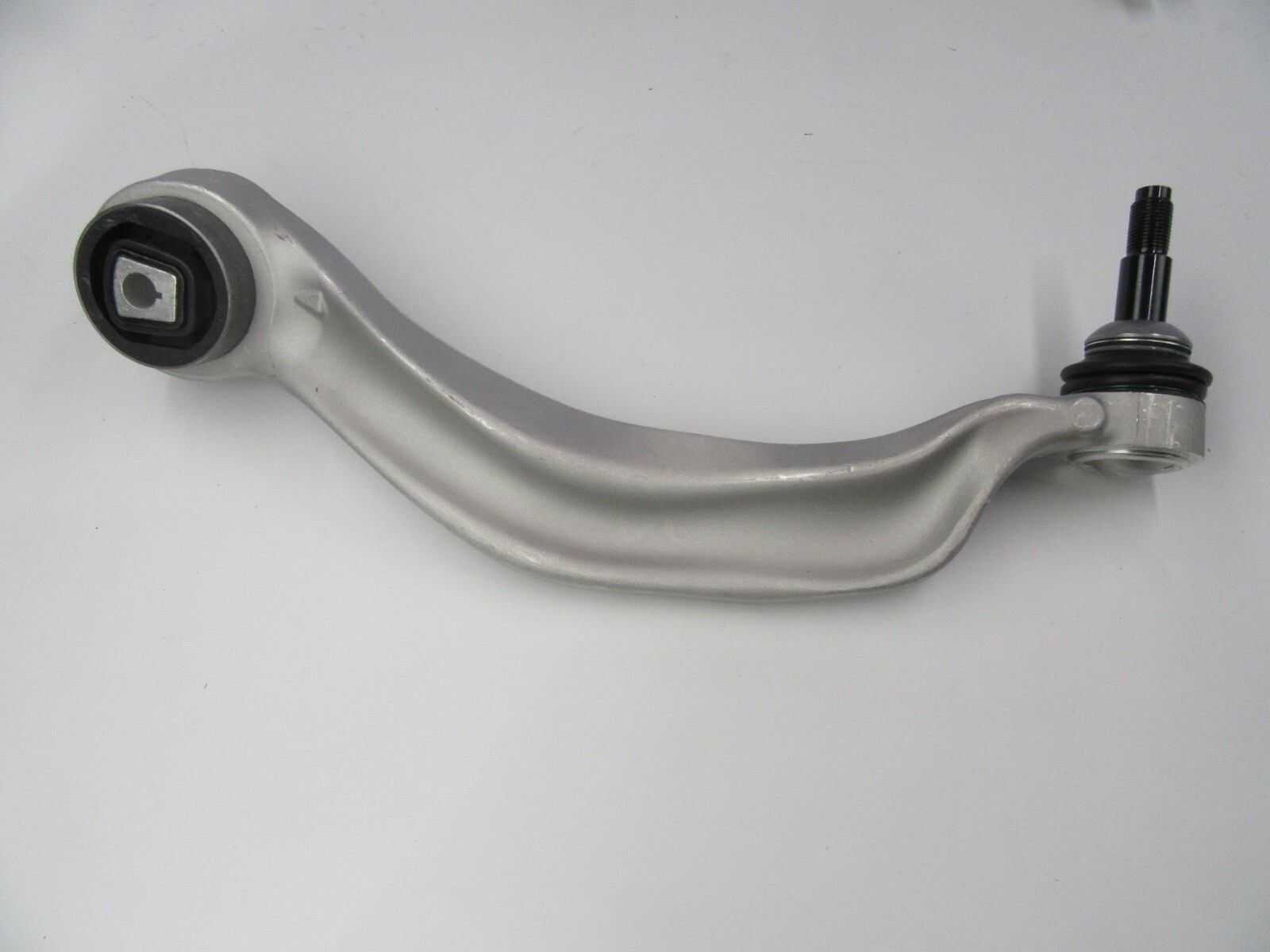 Rolls Royce Ghost Dawn Wraith lower control arm wishbone left driver side
