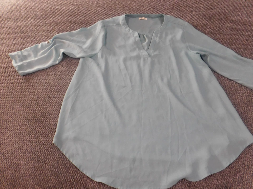 Maurices Mediano Top Azul Jersey Mujer Poliéster Manga Redonda Blusa de Día Foto 2 de 4