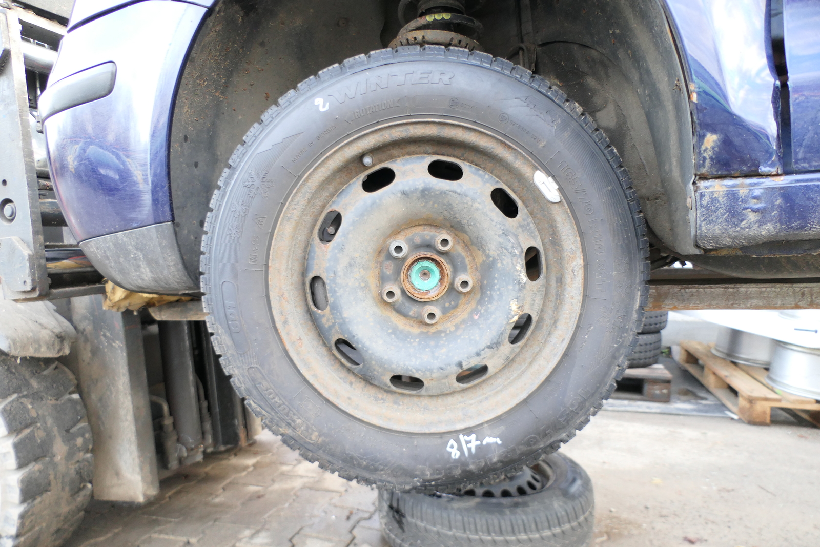 2x Fabia Polo Cerchioni Pneumatici 165/70 R14 81T Invernale CORTA + 5jx14H2...