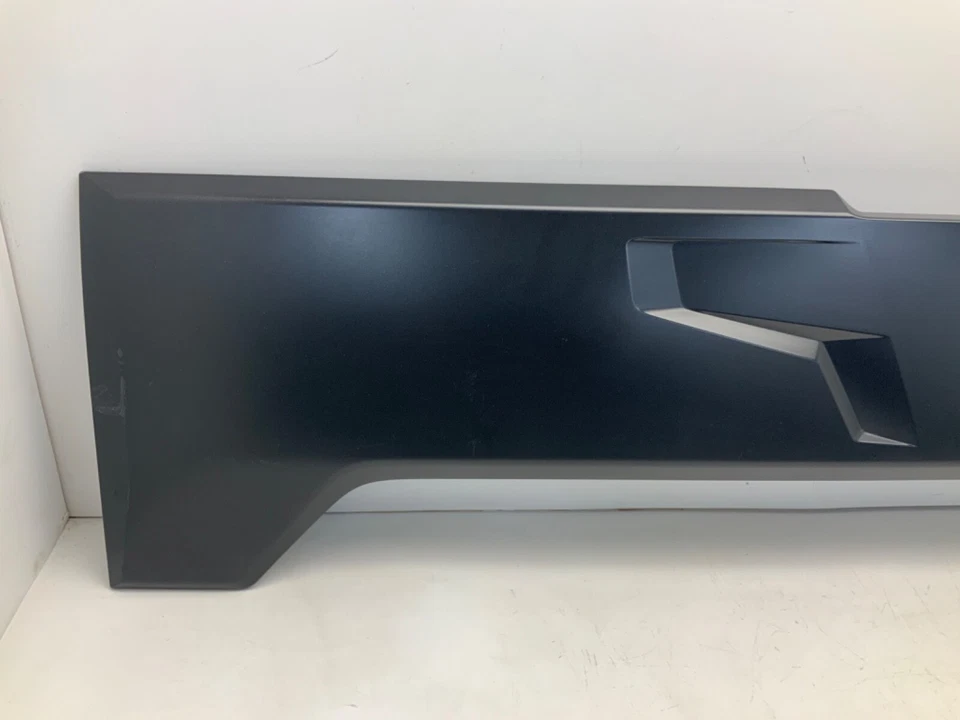 2019 2020 2021 2022 Nissan Titan Pro4X Rear Tail gate Molding OEM - Image 2 of 4