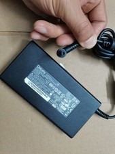 Genuine 180096-11 Chicony MSI Laptop 5.5mm 180W AC Adapter A17-180P4A 19.5V9.23A