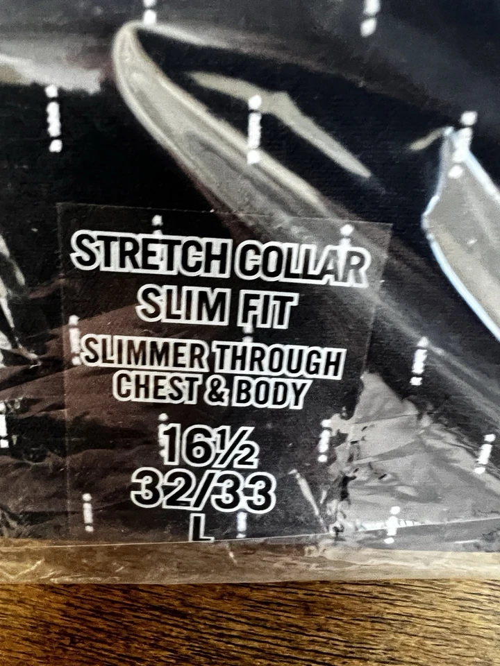 ¡NUEVO! Camisa de vestir Van Heusen para hombre calce ajustado manga larga 16 1/2 32/33 gris y azul marino Foto 4 de 4