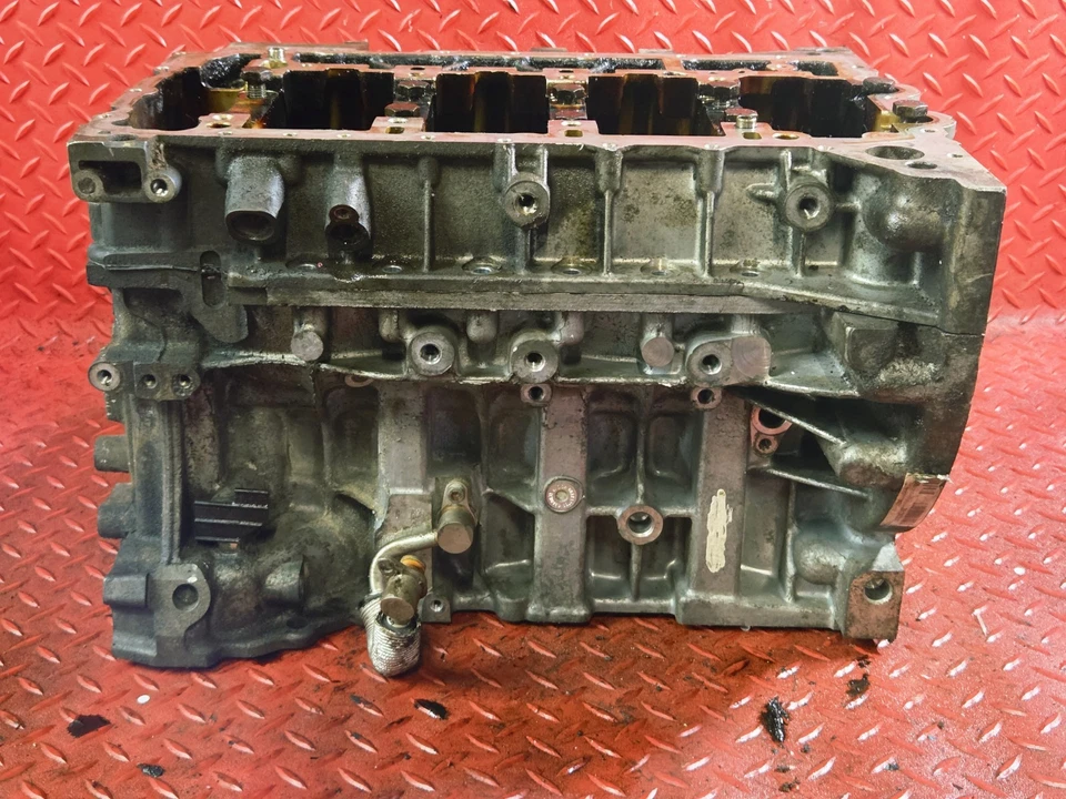 Bloque de cilindros de motor BONITA FORMA 2012-2018 BMW 528i 328i x1 x3 2.0 7587604 Foto 2 de 4