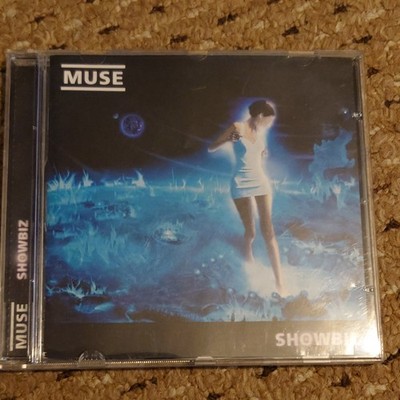 Muse : Showbiz CD Case and cover Excellent Disc has  light grazes plays no issue