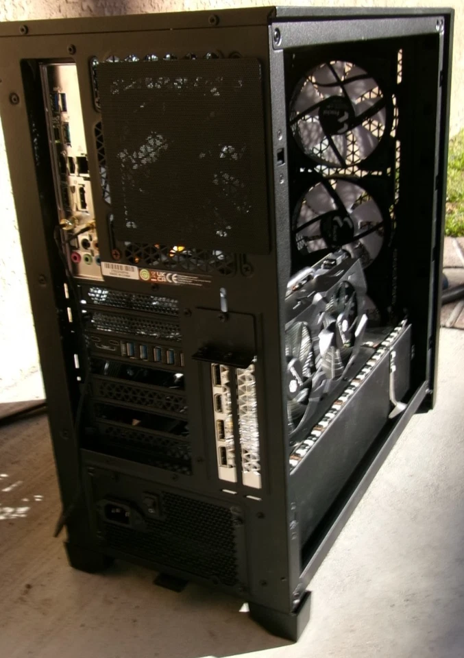 PC para juegos Custom Build B550 Ryzen 5700 CPU NVIDIA 2060 Super GB 16 GB RAM SSD etc. Foto 2 de 4