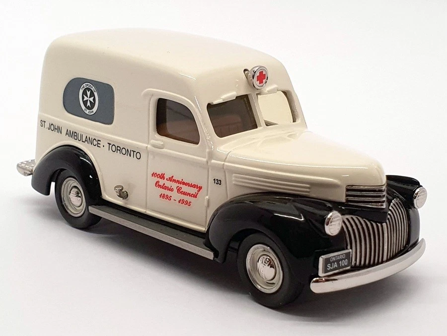 Durham Classics 1/43 Scale DC-19 - 1941 Chevrolet St John Ambulance - Image 4 of 4