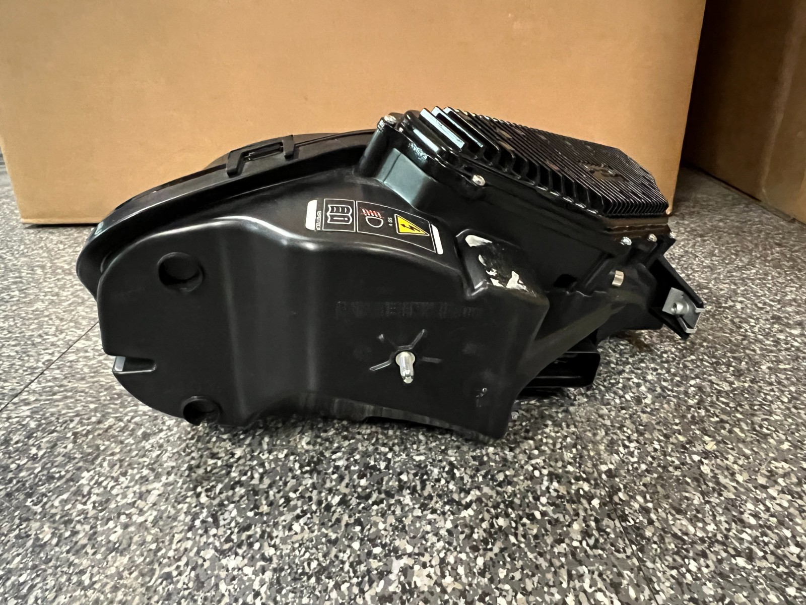 MCLAREN 720S ARTURA ELVA FRONT LEFT HEADLIGHT HEADLAMP 14AD779CP 14AD252CP