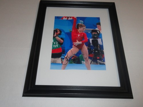 SHAWN JOHNSON SIGNED FRAMED AND MATTED 8X10 PHOTO IN 11X14 FRAME USA GYMASTICS - Picture 1 of 1