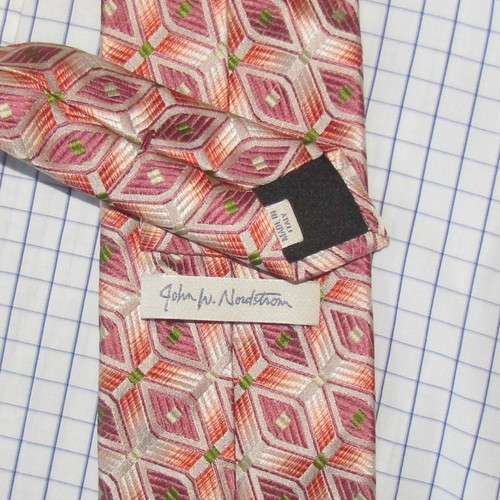 Hervorragende 95 $ Nordstrom rosa lila & grün dicke Seidenkrawatte 3,75 x 60 Italien - Bild 4 von 4