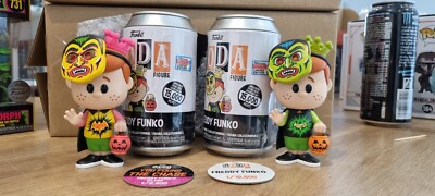 Freddy Funko (Trick or Treat) Glow Chase/Common Funko Soda -  Shared Exclusive