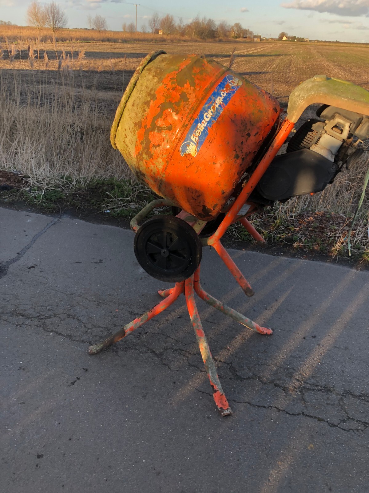 belle petrol cement mixer WITH STAND PULLS OVER UNTESTED D I Y SPARES