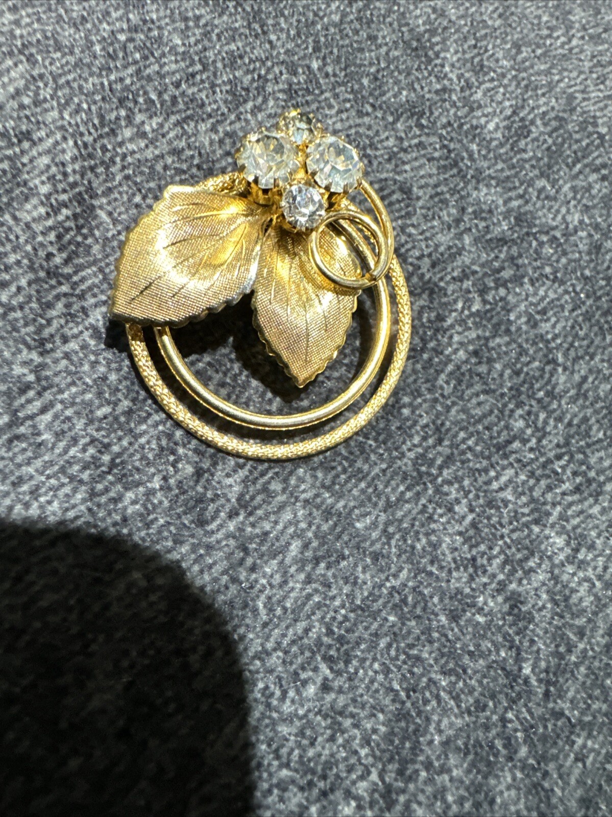 Vtg Statement Circular Brooch Rhinestone Leaves - image 1