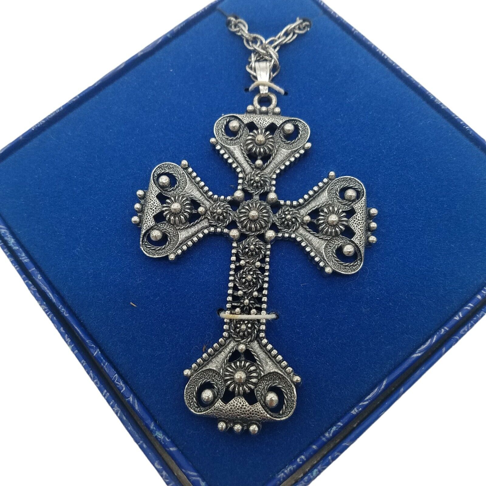 SARAH COVENTRY FLORENTINE Cross Pendant Necklace … - image 2