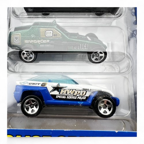 Mattel Hot Wheels Police Cruisers 50024 Gift Pack of 5 Vehicles Cars Trucks Law - Picture 7 of 15
