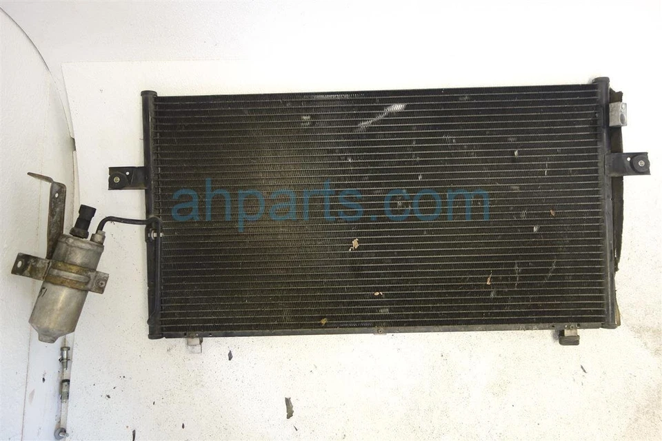 Infiniti I30 1999 aire acondicionado aire acondicionado condensador 92110-3L905 Foto 4 de 4