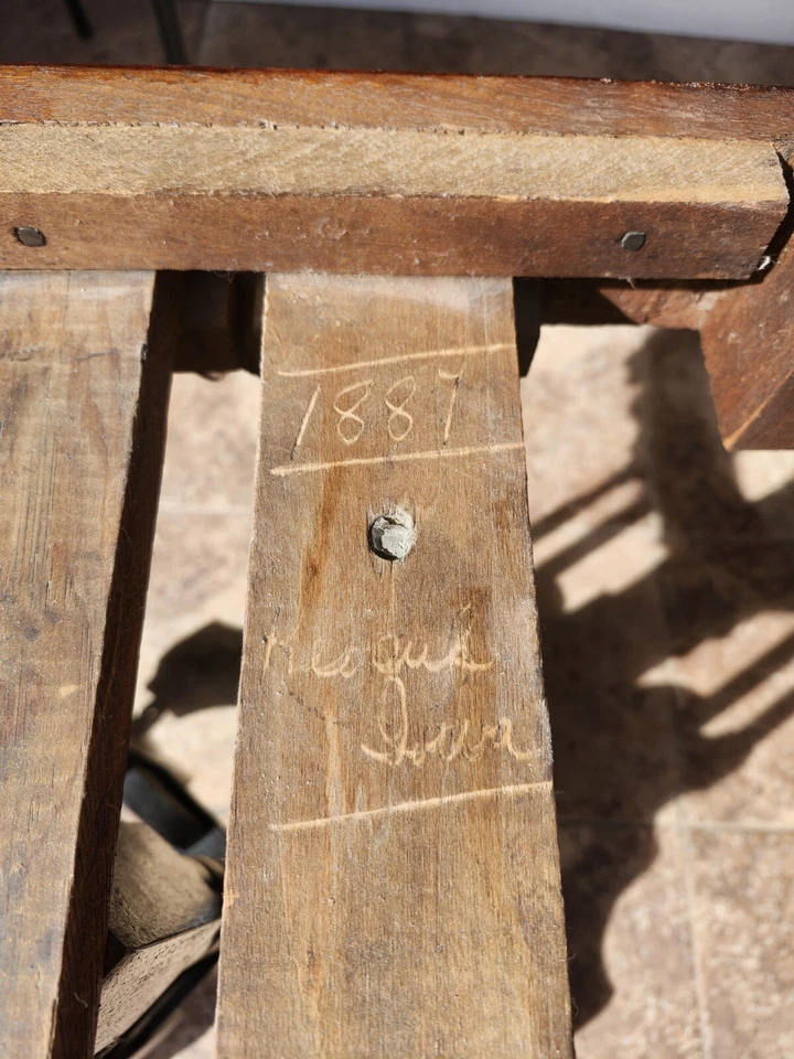 Mesa de velas victoriana con tapa de mármol 1887 Foto 2 de 4