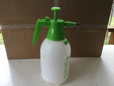 GARDEN PUMP  SPRAY bottle hand-held pressure sprayer 2 litres