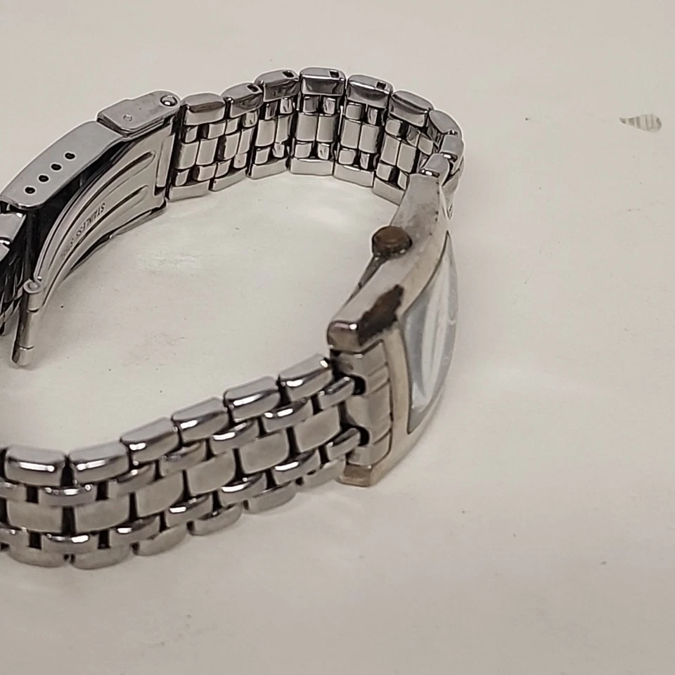 Reloj sin mangas Wenger para mujer de acero inoxidable genuino S. A. K. vintage hecho en Suiza  Foto 4 de 4