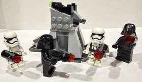 LEGO Star Wars: First Order Battle Pack used in great condition  75132 w/manual