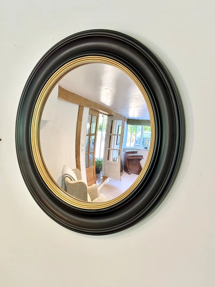 26"/66 cm  Wooden Convex Butler's Mirror - black and gold. - Image 2 of 4