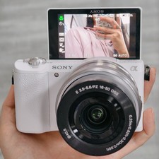 Sony Alpha A5100 24.3 Megapixel APS-C Digital Camera with 16-50mm Lens 90 new