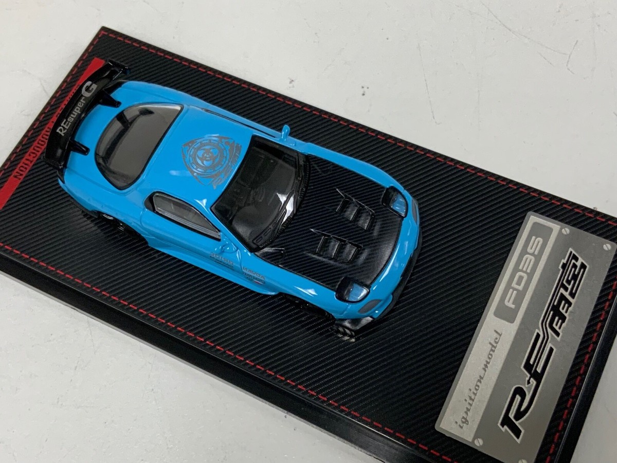 ignition.model FD3S ミニカー 青 1/64 Ignition Model Mazda RX-7 ( FD3S) Baby Blue Carbon Hood