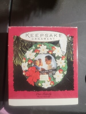 Hallmark Keepsake Christmas Ornament 1994 OUR FAMILY Wreath Photo Holder H9