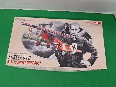 Dragon 1/12 Fokker D.VII & Ernst Udet Bust #5908-03