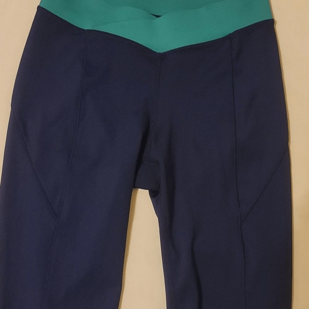 Ivy Park mid rise, crisscross front leggings size small - Main Image