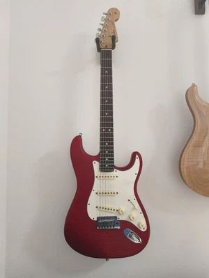 Fender Custom Shop Deluxe Stratocaster Abigail Ybarra Red Hot Pickups Flame Top - Bild 1 von 4