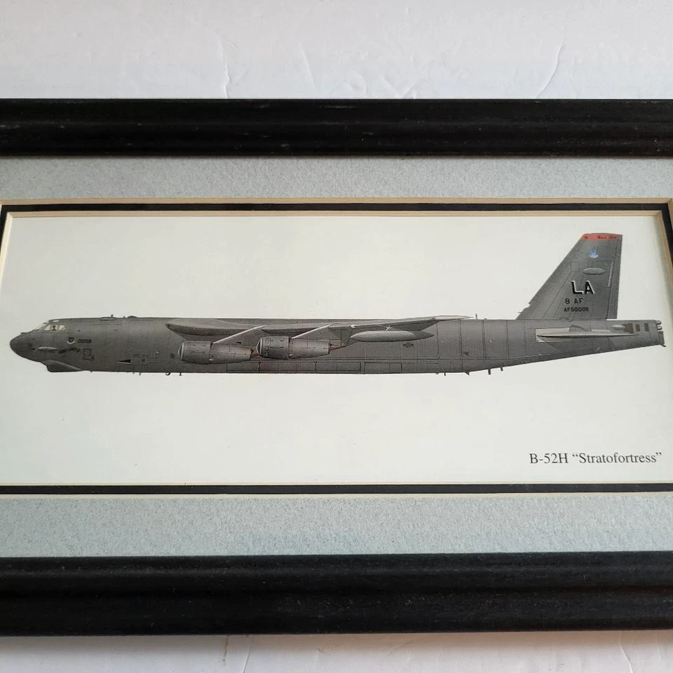 Squadron Graphics Matted Print B-52H Stratofortress 10.5" x 5.5" Framed - Image 2 of 4