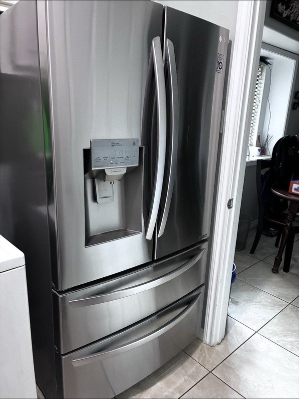 LG 4-Door French Door Stainless Refrigerator w/ Ice Maker, Water, Wi-Fi