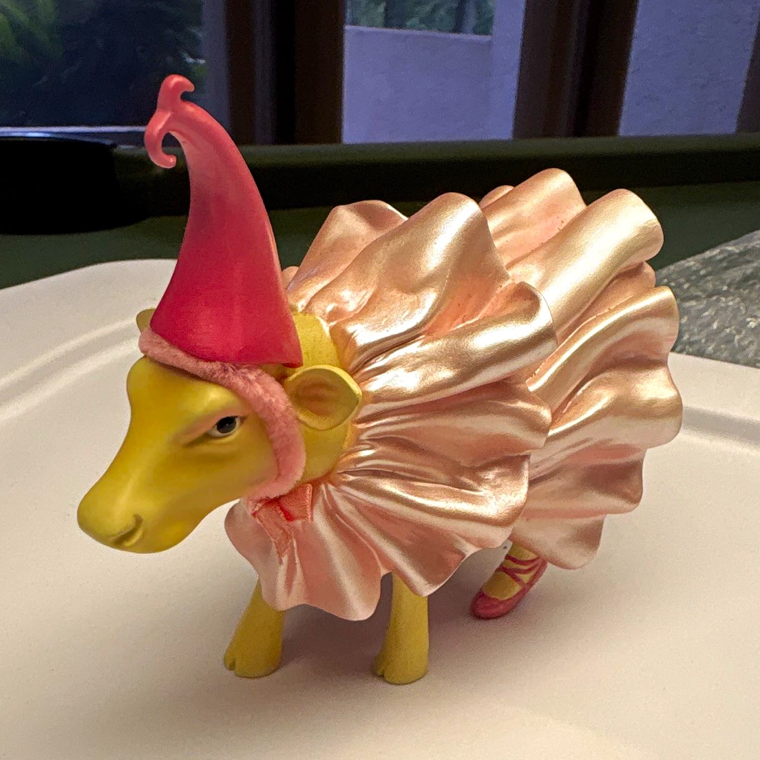 Preços baixos em CowParade Estatuetas de Vaca colecionáveis | eBay