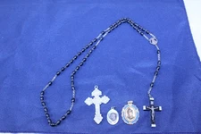 Jewelry Vintage Religious Items Rosary, Crucifix and Pendants Lot of 4