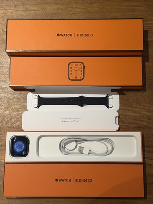 Apple Watch Hermès Series 8, 45 mm Space Black Edelstahl (GPS + Cellular)