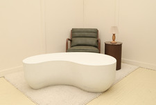 Concrete-Style Kidney Shaped White Coffee Table (ww00100)