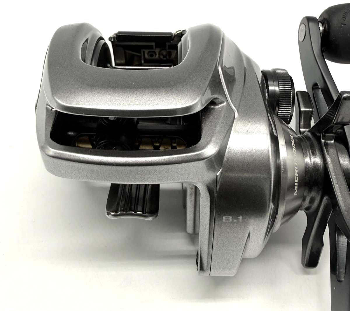SHIMANO 18 Bantam MGL XG LEFT Handed Baitcasting Reel with Box