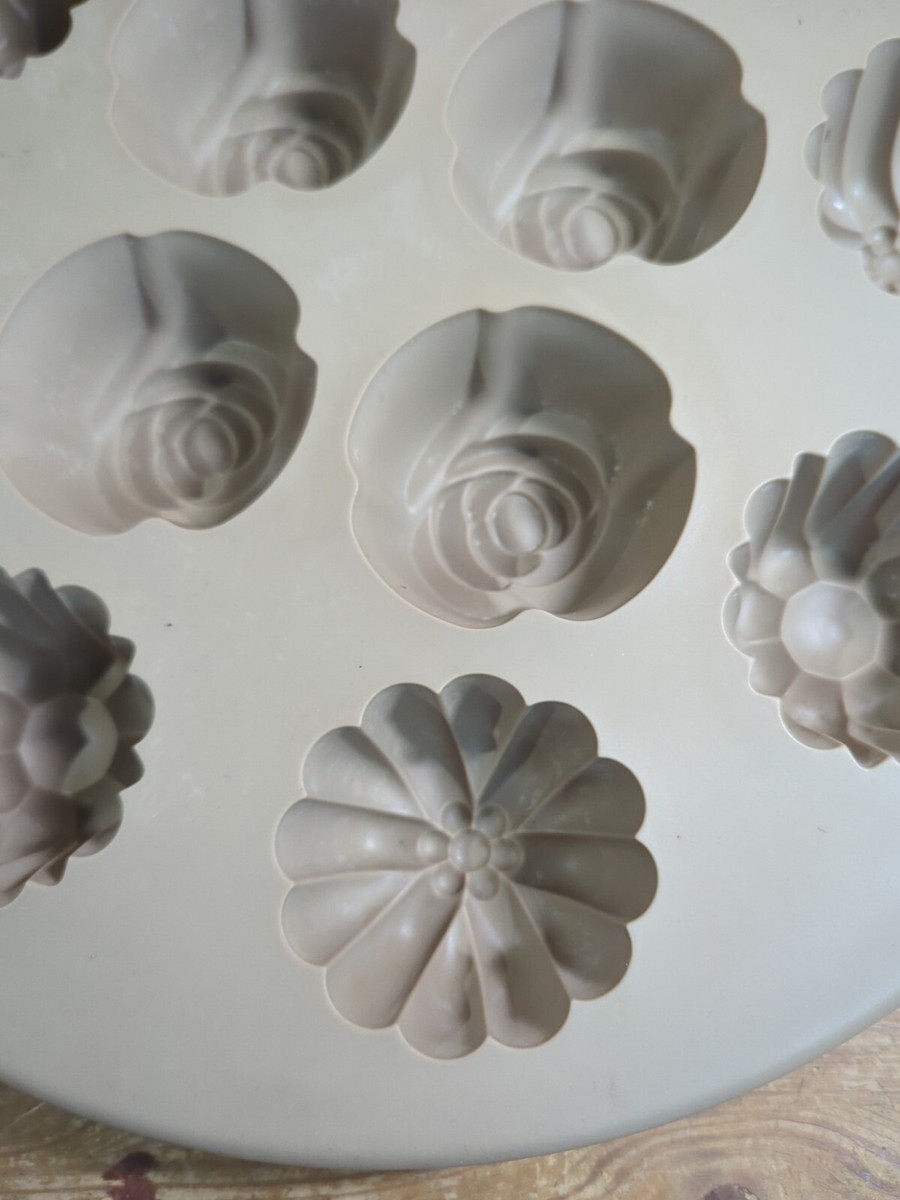 Candy Mold Silicone Mold Flower Muffin Pan Pampered Chef Silicone