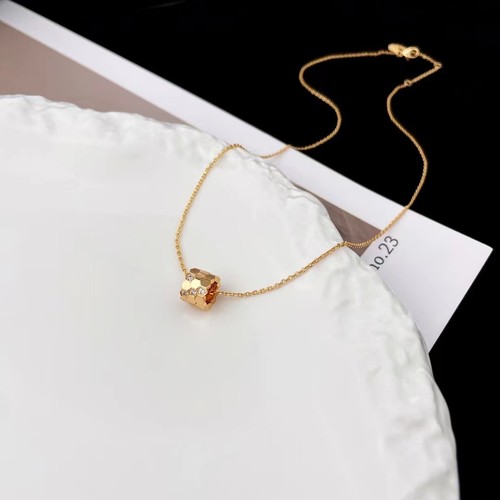 Chaumet Bee My Love Necklace 2025