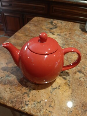 Maxwell & Williams Teapot  WITH STRAINER NEW ORANGE