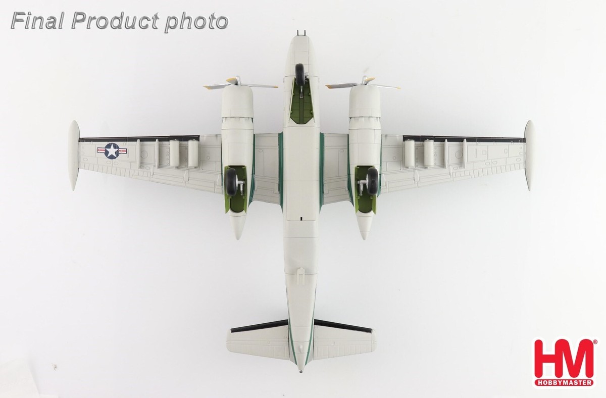Hobby Master 1:72 B-26K Counter Invader USAF, #64-17672