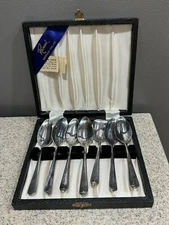 Raimonds Sheffield England Silver Plate Grapefruit Spoons in the Original Box 7