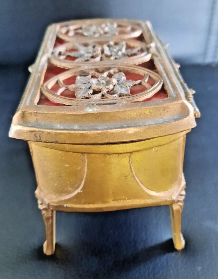 CHATELAIN BOITE A BIJOUX EPOQUE ART NOUVEAU 1910 EN BRONZE DORE CISELE SIGNEE - Photo 4/4