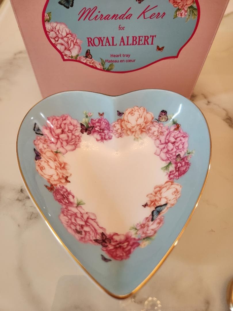 Unused Miranda Kerr Royal Albert