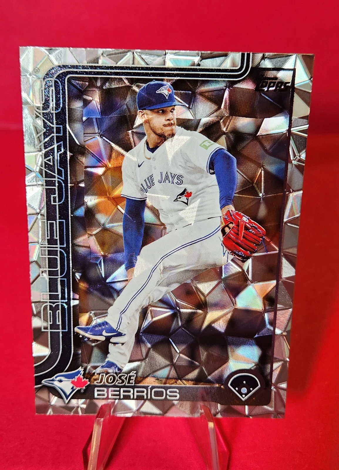 2025 Topps Series 1 Diamante Foil Jose Berrios #33