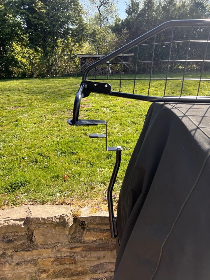 Subaru Outback Hunde-Trenngitter original  - Bild 3 von 4